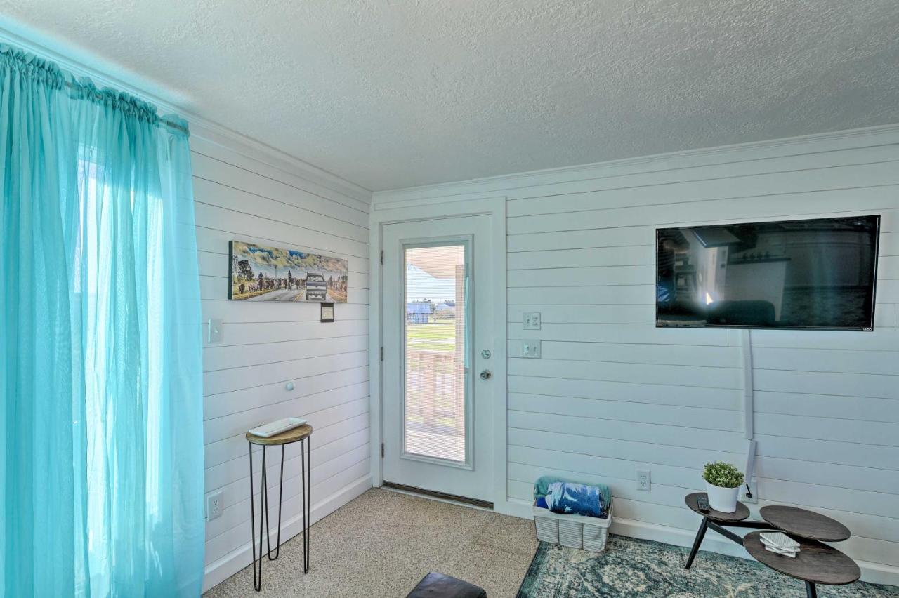 Open-Concept Cottage Less Than 1 Mi To Beach! Surfside Beach Ngoại thất bức ảnh