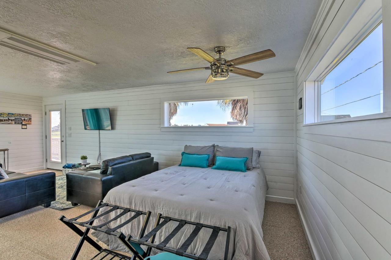 Open-Concept Cottage Less Than 1 Mi To Beach! Surfside Beach Ngoại thất bức ảnh